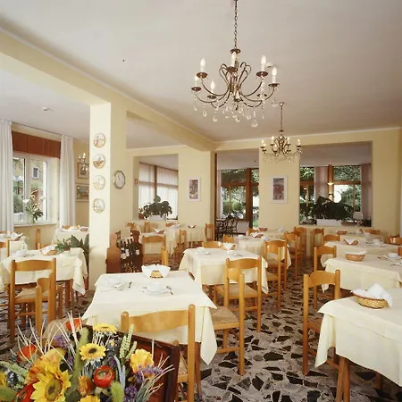 Szálloda Europa 3*